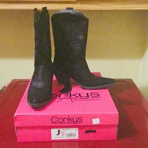 Corky’s Uptown Black Boot